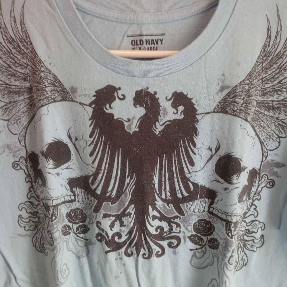 Old Navy t shirt